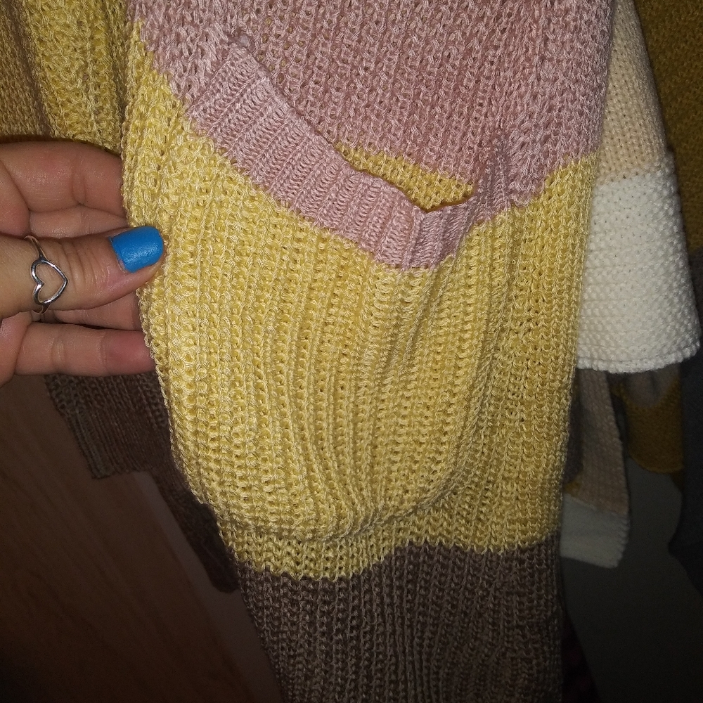 Colorblock sweater - Picture 2 of 5